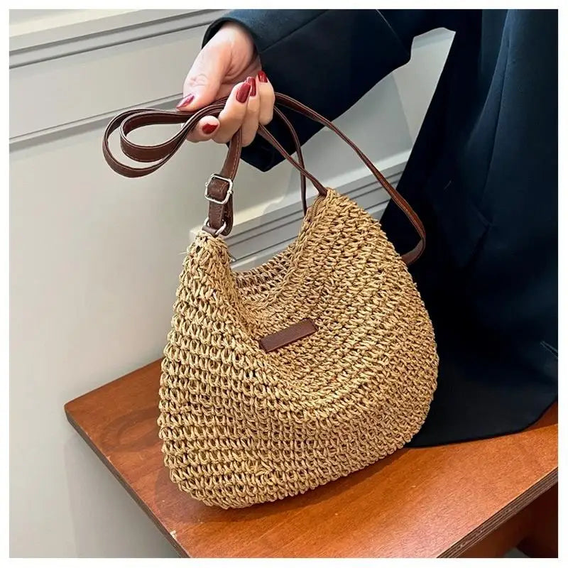 "Get ready for summer with this stylish straw crossbody bag! Perfect for beach days, holiday travels, and shopping sprees. #Fashion #SummerStyle"